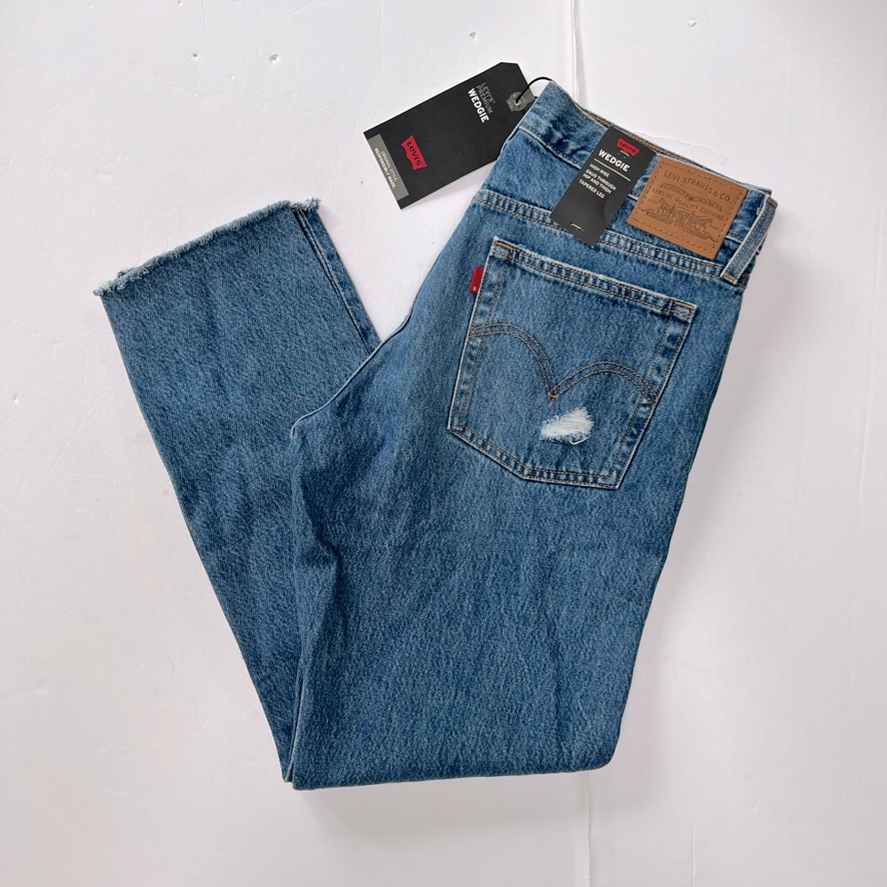 NWT Levi’s Wedgie High Rise